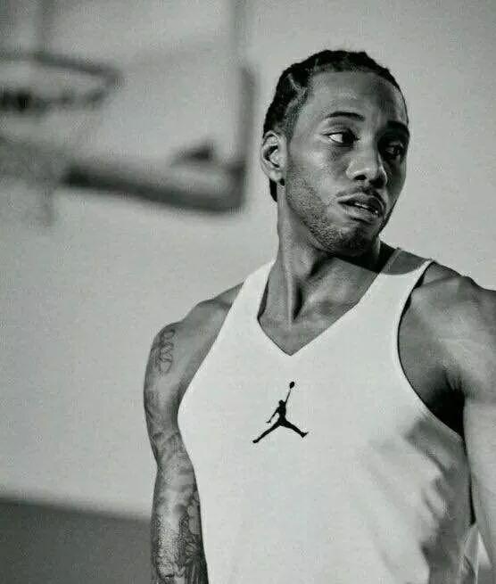 剑南春｜米兰1-0拉齐奥暂登顶，莱奥制胜，托莫里献助攻（剑南春｜米兰1-0小胜拉齐奥暂居榜首，莱奥破门，托莫里送助攻）