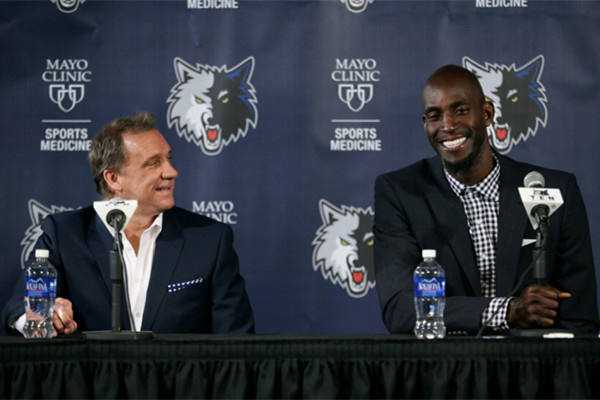 天空：抗议活动不断，苏超凯尔特人股东大会草草收场（Sky：抗议声不止，苏超凯尔特人股东大会匆忙收场）