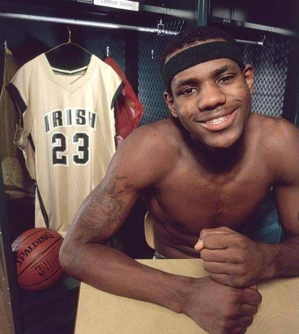 跟队：米兰有意签下阿图博卢，卡普里莱和雷斯特也在名单中（队记：米兰有意阿图博卢，卡普里莱与雷斯特同为引援候选）